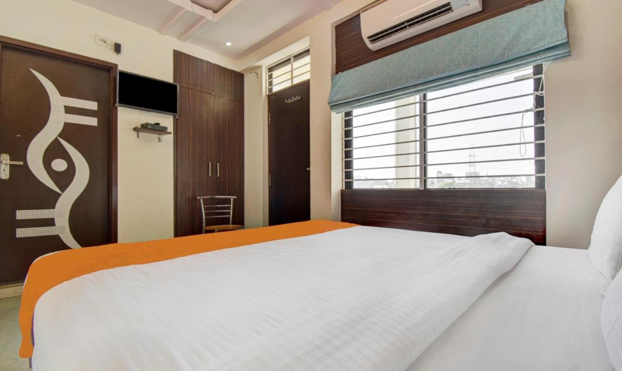 Hotel Radha Nikunj Residency ชัยปุระ ภายนอก รูปภาพ
