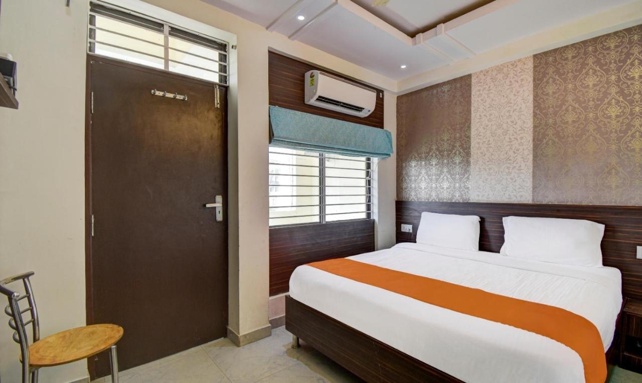 Hotel Radha Nikunj Residency ชัยปุระ ภายนอก รูปภาพ