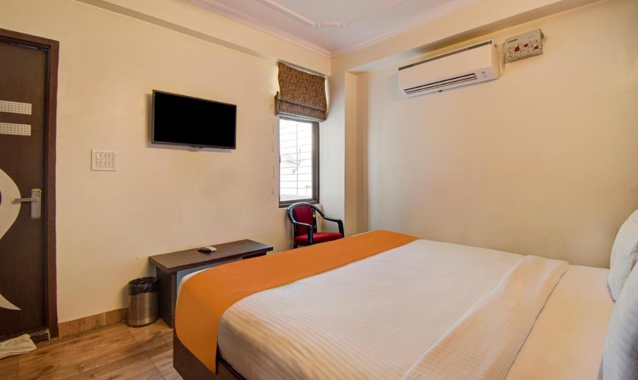 Hotel Radha Nikunj Residency ชัยปุระ ภายนอก รูปภาพ